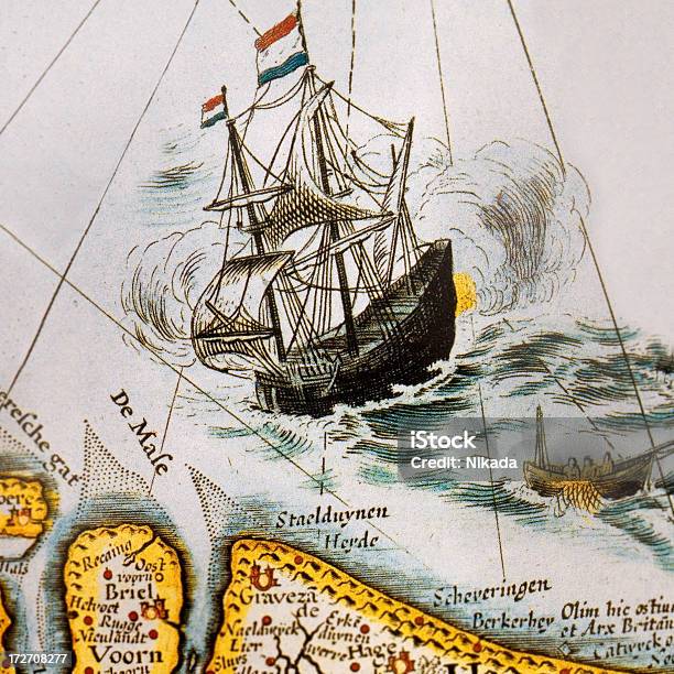 Antigo Mapa Com Navio E Bússola - Fotografias de stock e mais imagens de Antiguidade - Antiguidade, Aventura, Barco à Vela