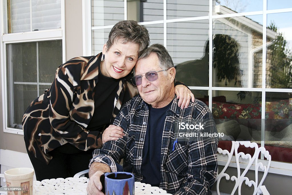 Pareja mayor - Foto de stock de 50-54 años libre de derechos