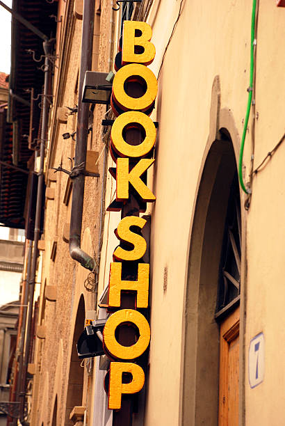 istock Holiday Bookshop 172709061