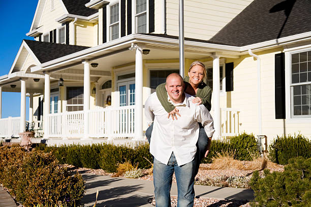 istock Happy Playful Couple at Home 172709558