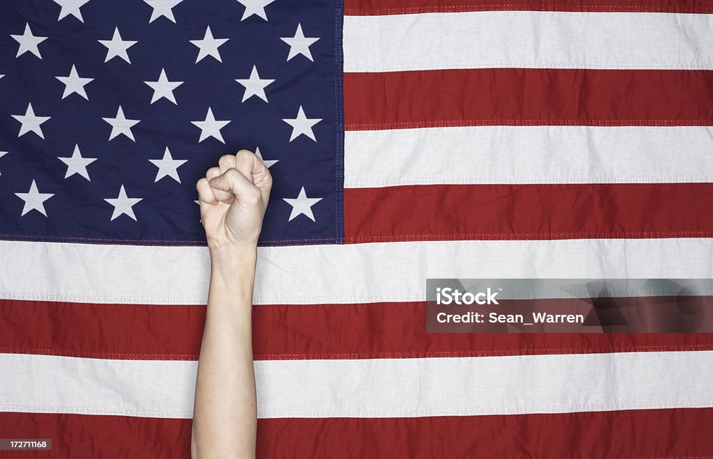 Bandera estadounidense-resistencia puño - Foto de stock de Bandera estadounidense libre de derechos