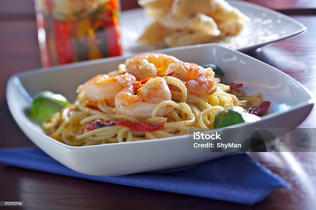 Pasta e gamberetti - Foto stock royalty-free di Alimentazione sana