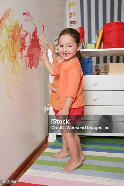 Happy Painter Stockfoto und mehr Bilder von 2-3 Jahre - 2-3 Jahre, Bildender Künstler - Künstler, Bildung