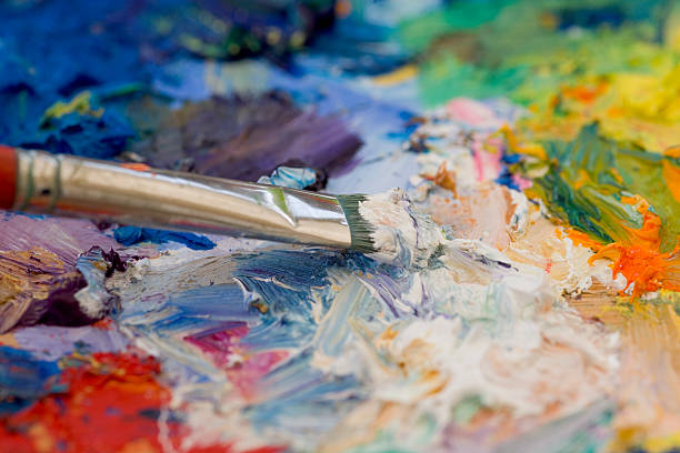istock Artists oil painting palette 172716710