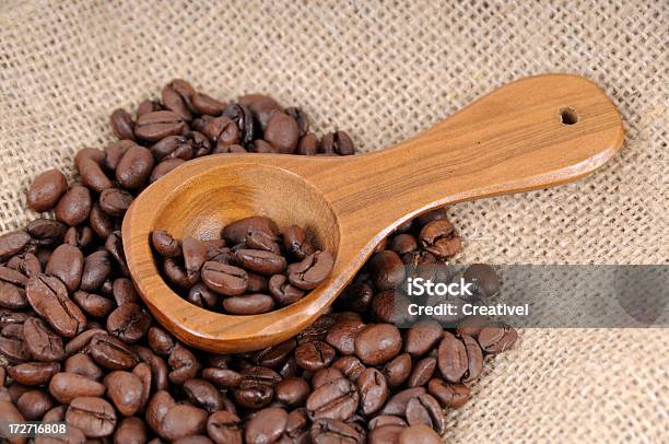 Coffee Beans — стоковые фотографии и другие картинки Без людей - Без людей, Большая группа объектов, Горизонтальный