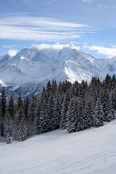 istock view of mont blanc 172716953