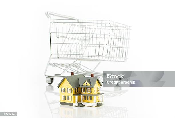 Kupowanie Domu - zdjęcia stockowe i więcej obrazów Architektura - Architektura, Bez ludzi, Białe tło