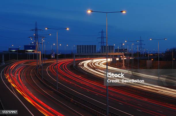 電力オンザムーヴ - 夜のストックフォトや画像を多数ご用意 - 夜, トラック, 高速道路