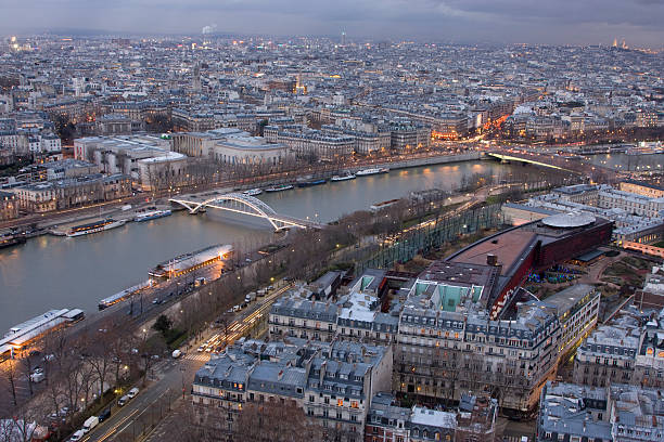 istock Cityscape of Paris 172719917