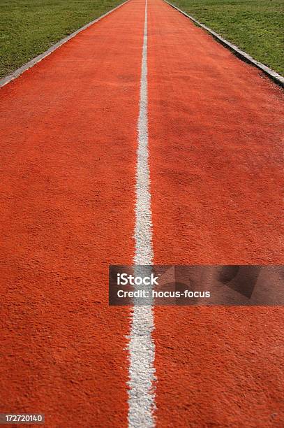 Running Track Stockfoto und mehr Bilder von Einzellinie - Einzellinie, Ewigkeit, Fluchtpunkt