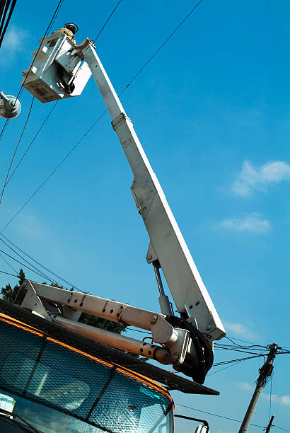 istock Electrician on boom 172721442