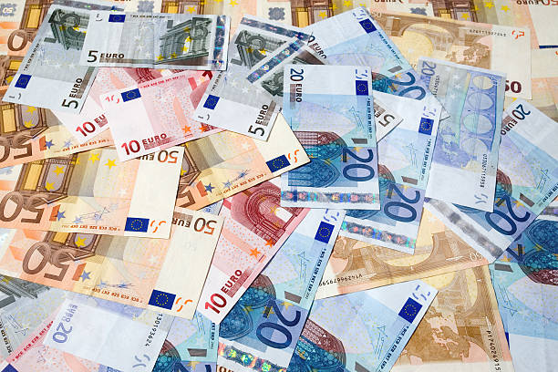istock Lots of Euros - (Extra Large) 172721687
