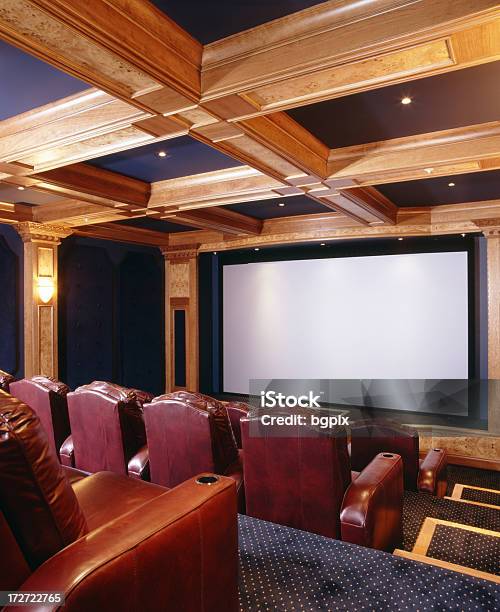 Photo libre de droit de Élégant Home Cinéma banque d'images et plus d'images libres de droit de Home-Cinéma - Home-Cinéma, De grande taille, Intérieur de maison