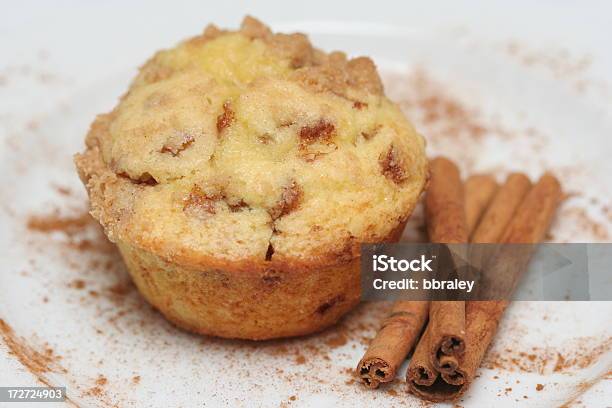 Zimtmuffins Stockfoto und mehr Bilder von Muffin - Kuchen und Süßwaren - Muffin - Kuchen und Süßwaren, Zimt, Essbare Verzierung