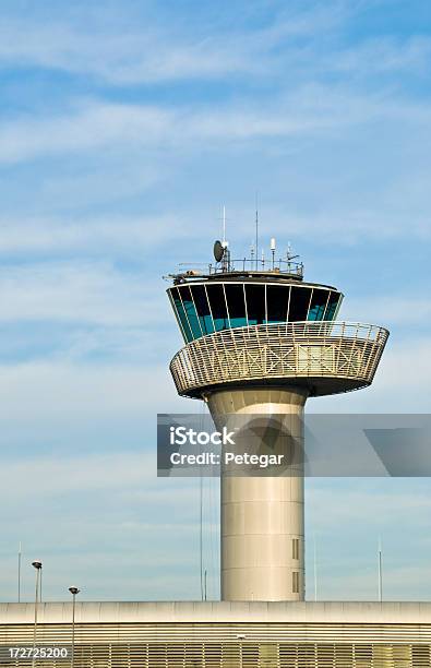 Flughafen Control Tower Stockfoto und mehr Bilder von Flughafen-Kontrollturm - Flughafen-Kontrollturm, Bordeaux, Flughafen