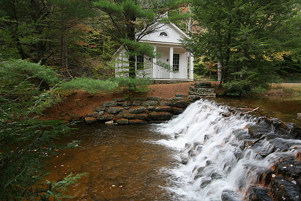 istock little church in the woods 172726592