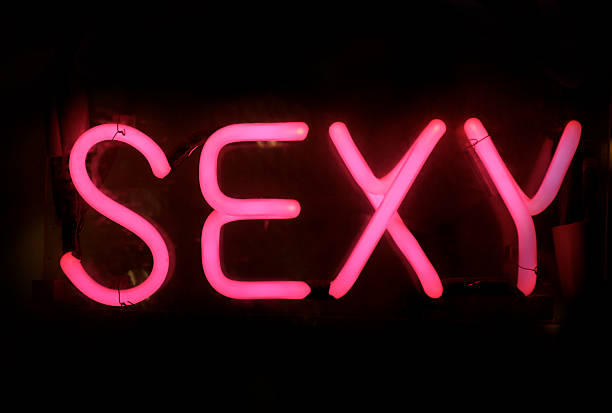 istock Sexy Pink Neon 172726650