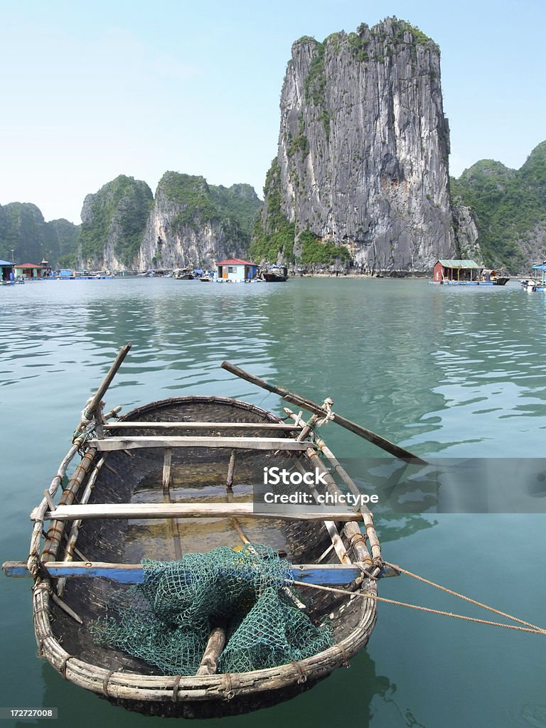 Bahía de Halong, Vietnam - Foto de stock de Agua libre de derechos