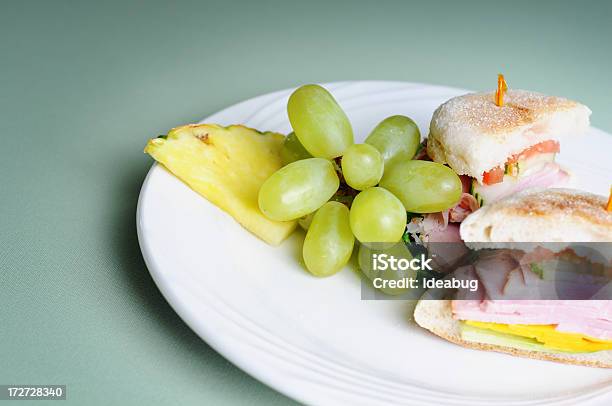 ニューヨークスタイルのサンドイッチハム - イングリッシュマフィンのストックフォトや画像を多数ご用意 - イングリッシュマフィン, キュウリ, チェダー