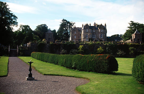 istock Old country house 172728358