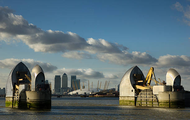 テムズバリアー,london - thames river thames barrier london england boundary ストックフォトと画像