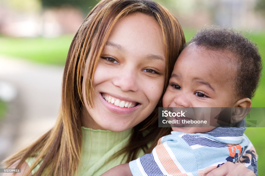 african american famiglia - Foto stock royalty-free di 25-29 anni