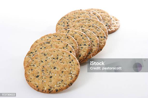 Cracker Stockfoto und mehr Bilder von Cracker - Cracker, Fotografie, Freisteller – Neutraler Hintergrund