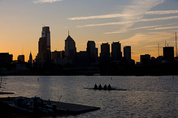 istock Philadelphia Skyline at Dawn 172730097