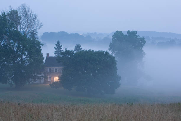 istock Country House 172732651