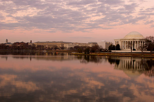 jefferson memorial - washington dc night jefferson memorial memorial foto e immagini stock