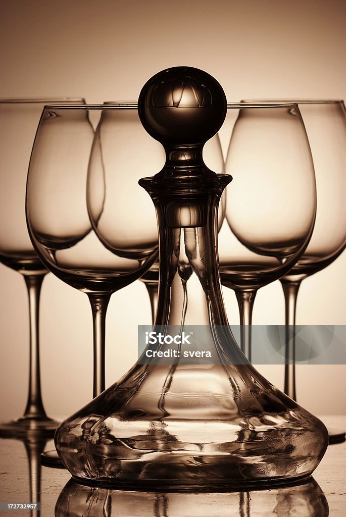ワイングラスと「デカンター」 - からっぽのロイヤリティフリーストックフォト