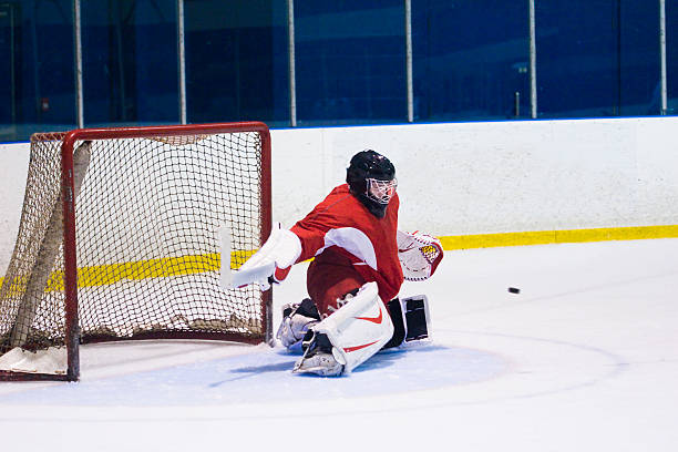 istock Hockey Goaltender Action Shot 172733068