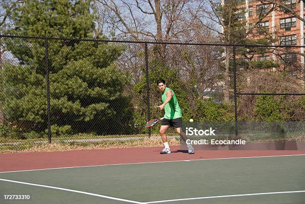 테니트 포핸드 젊은 전문직 Player 경쟁에 대한 스톡 사진 및 기타 이미지 - 경쟁, 남성, 라켓