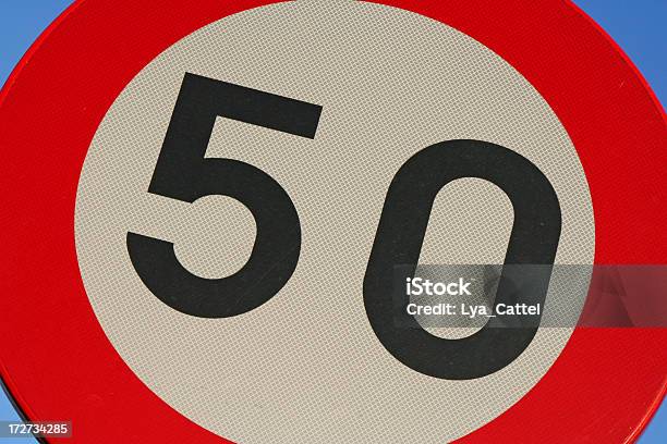 Cincuenta 3 Foto de stock y más banco de imágenes de Número 50 - Número 50, Señal de límite de velocidad, Velocidad