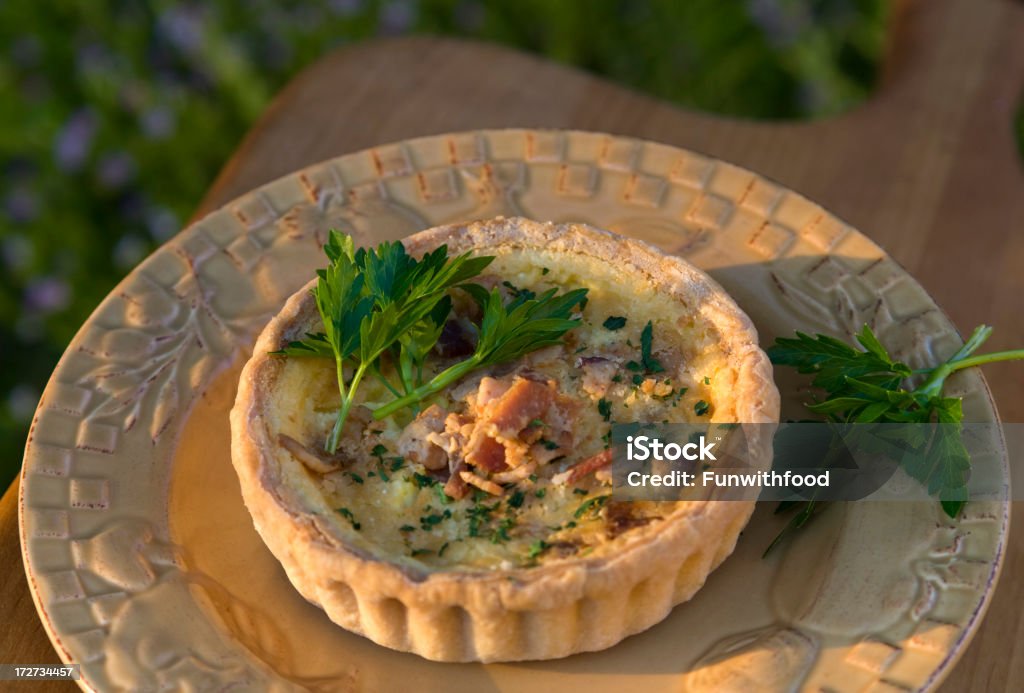 Pancetta & Tortino di spinaci - Foto stock royalty-free di Quiche