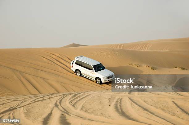 Песок Duning — стоковые фотографии и другие картинки 4х4 - 4х4, Liwa Desert, Автомобиль