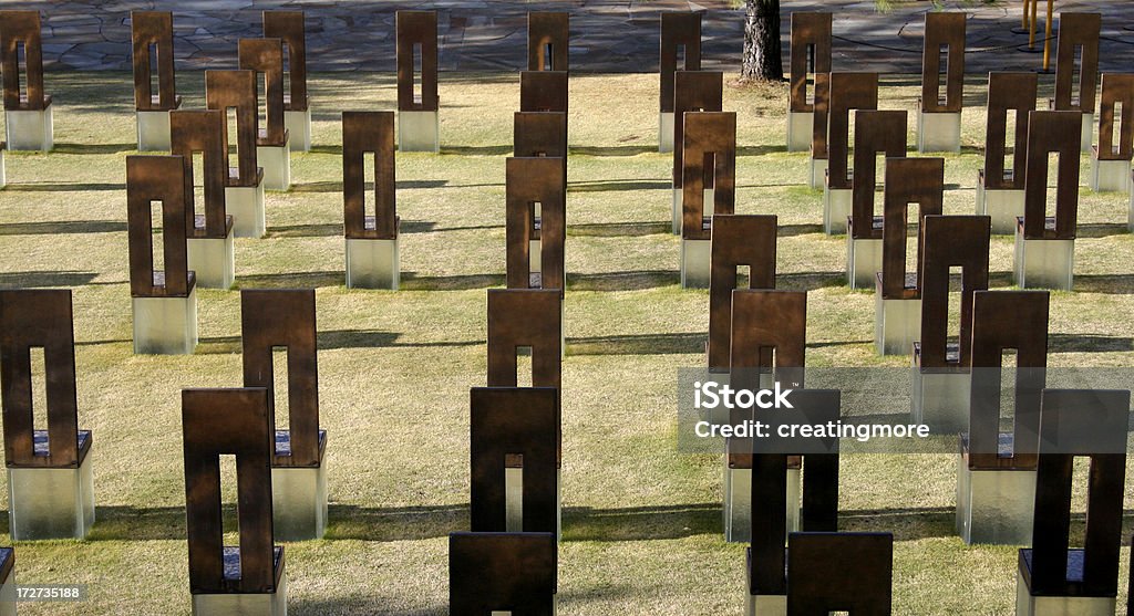 Oklahoma City Memorial-campo di sedie - Foto stock royalty-free di Oklahoma City