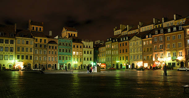 istock Warsaw Old Town Square 172736026