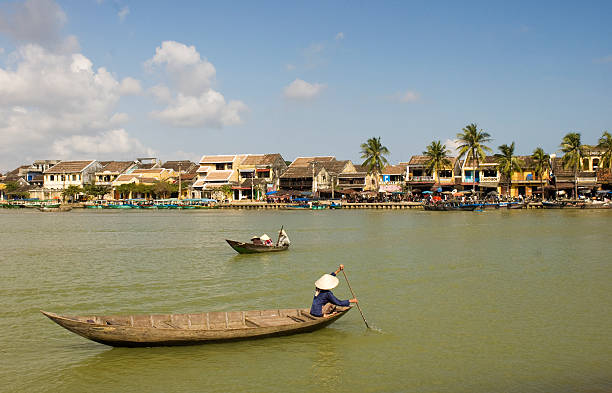 hoi - hoi an vietnam river dugout canoe zdjęcia i obrazy z banku zdjęć