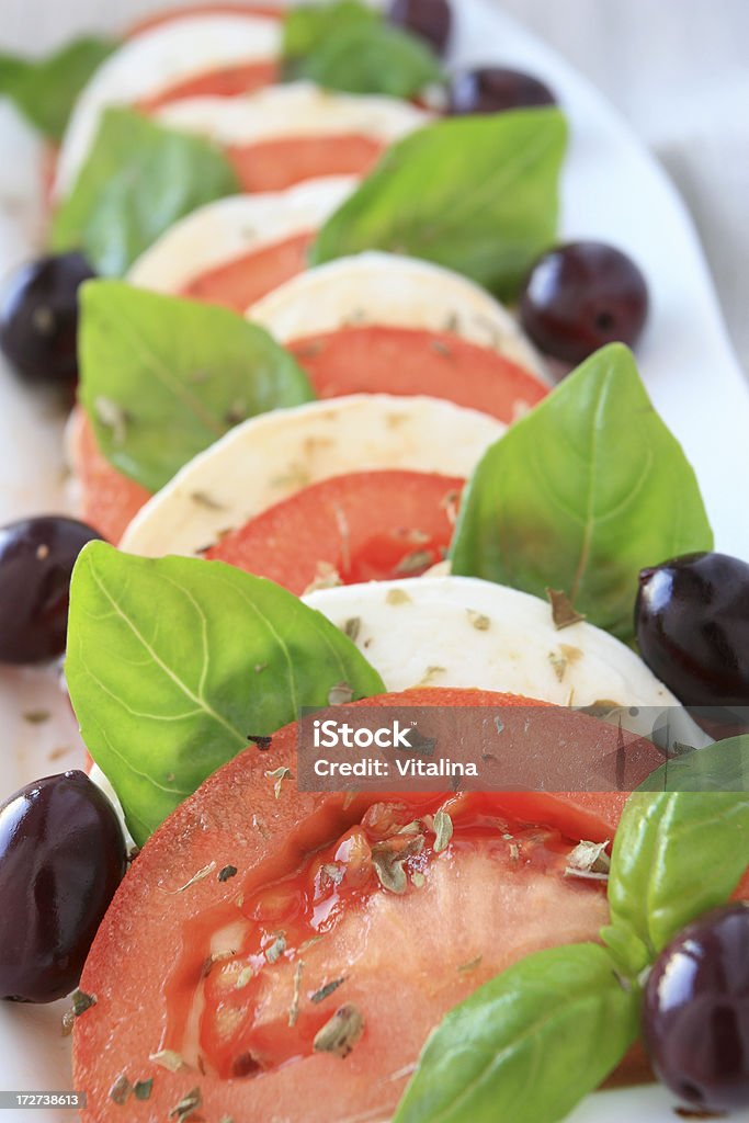 Ensalada Caprese insalata. - Foto de stock de Aceite de oliva libre de derechos