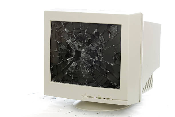istock Damaged monitor 172738670