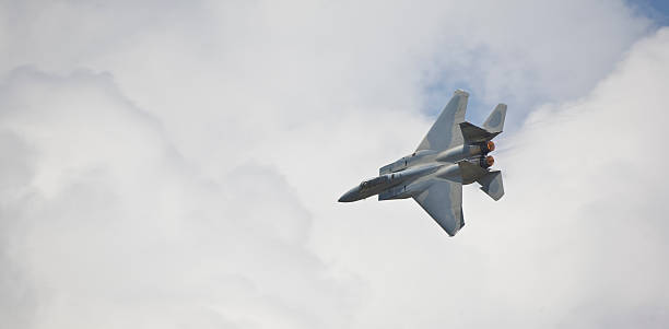 istock USAF F-15 Eagle Fighter Makes Hard Turn 172741301