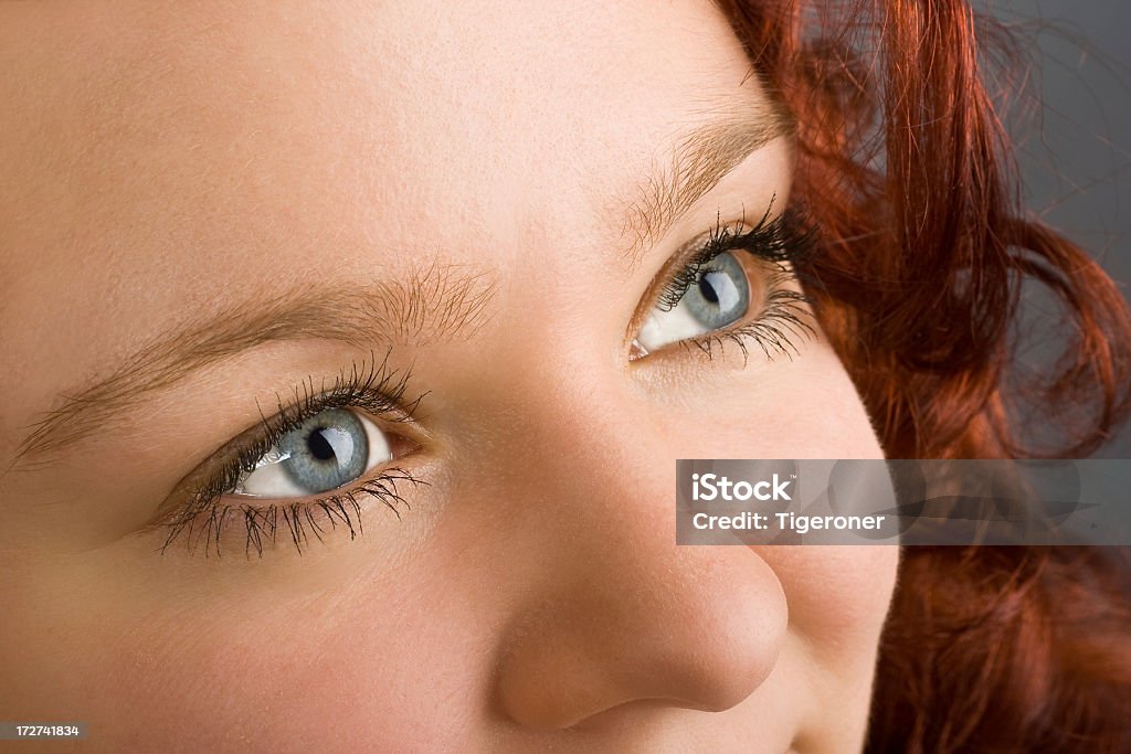 Visage d'une belle fille Cheveux roux - Photo de Adolescence libre de droits