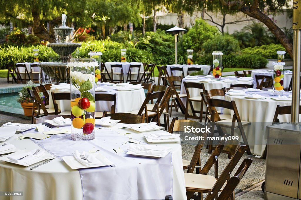 Paisaje de una boda al aire libre - Foto de stock de Aire libre libre de derechos