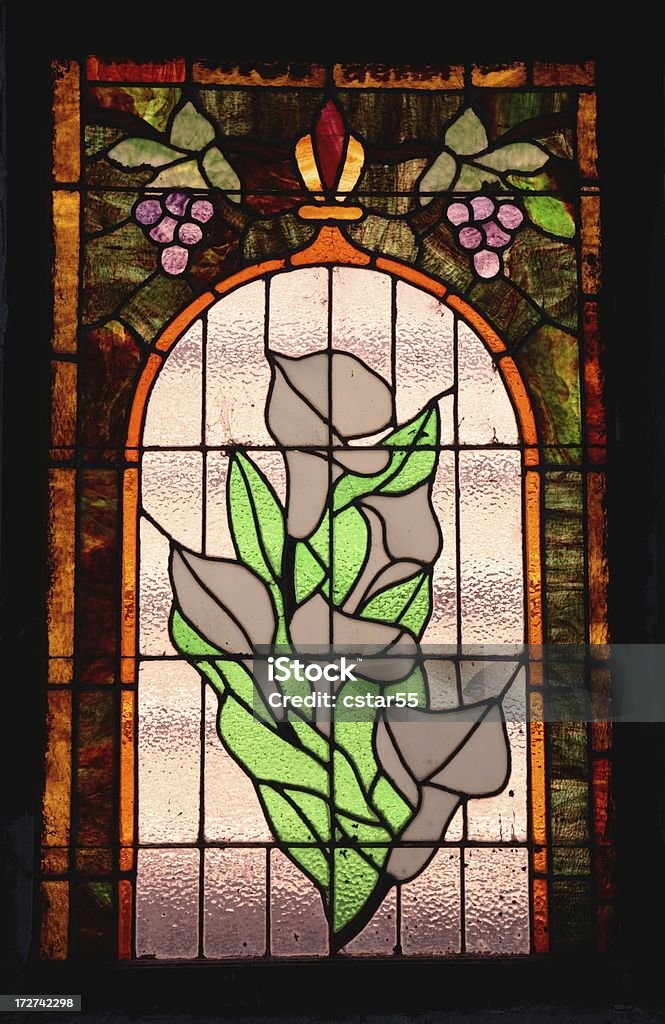Старый витражи окна - Стоковые фото Цветное стекло роялти-фри