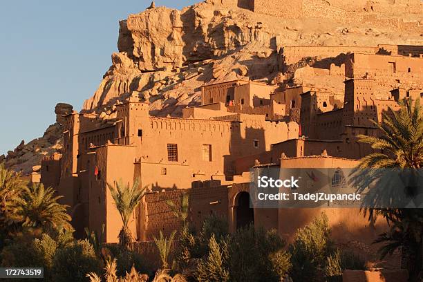 Ait Benhaddou - Fotografias de stock e mais imagens de Marrocos - Marrocos, Palmeira, Ait Benhaddou