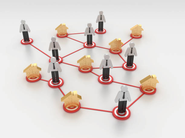 istock Pictogram People Teamwork with House on Target 1727437663