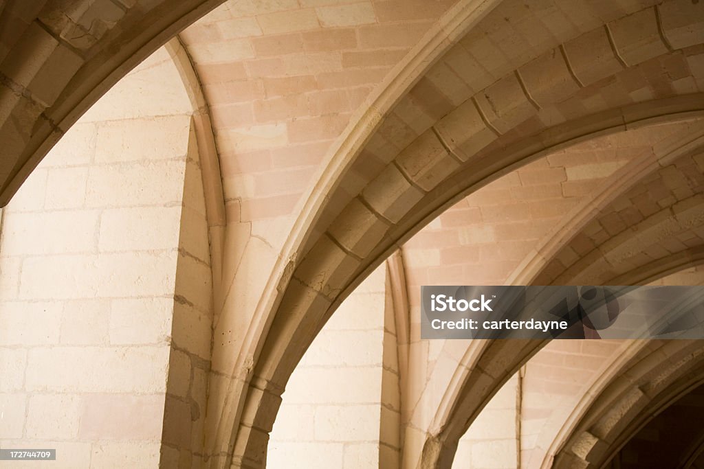 Тени и освещение; arches - Стоковые фото Арка - архитектурный элемент роялти-фри