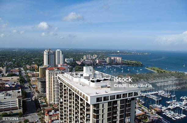 Foto de Paisagem Urbana De St Petersburg Flórida e mais fotos de stock de Flórida - EUA - Flórida - EUA, St. Petersburg, Silhueta urbana