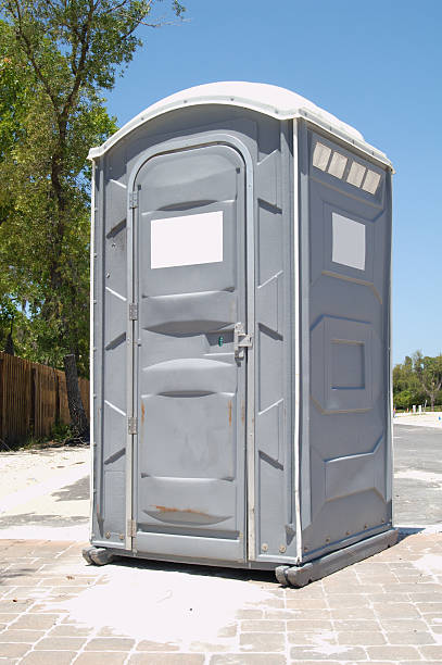 ポルタトイレに建設現場 - porta potty ストックフォトと画像